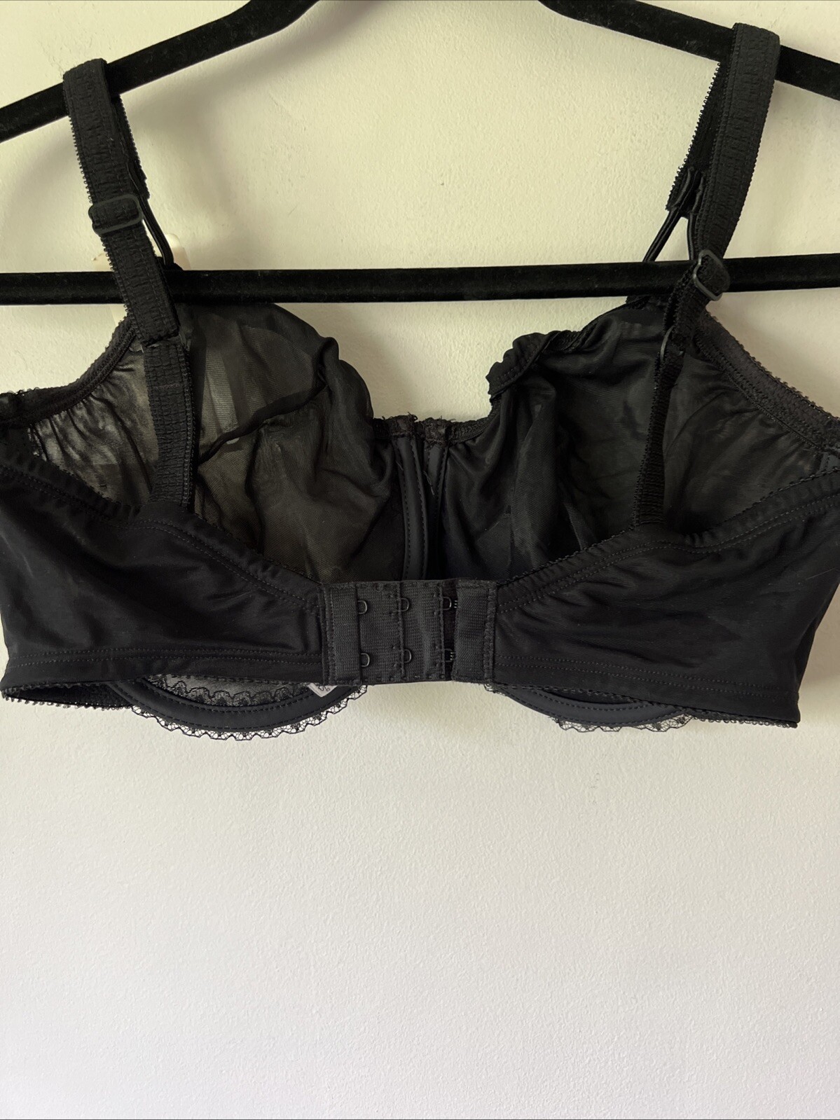 Vintage Marilyn Monroe Warner’s 90s Black Sheer Mesh & Lace Bra Underwire 36DD