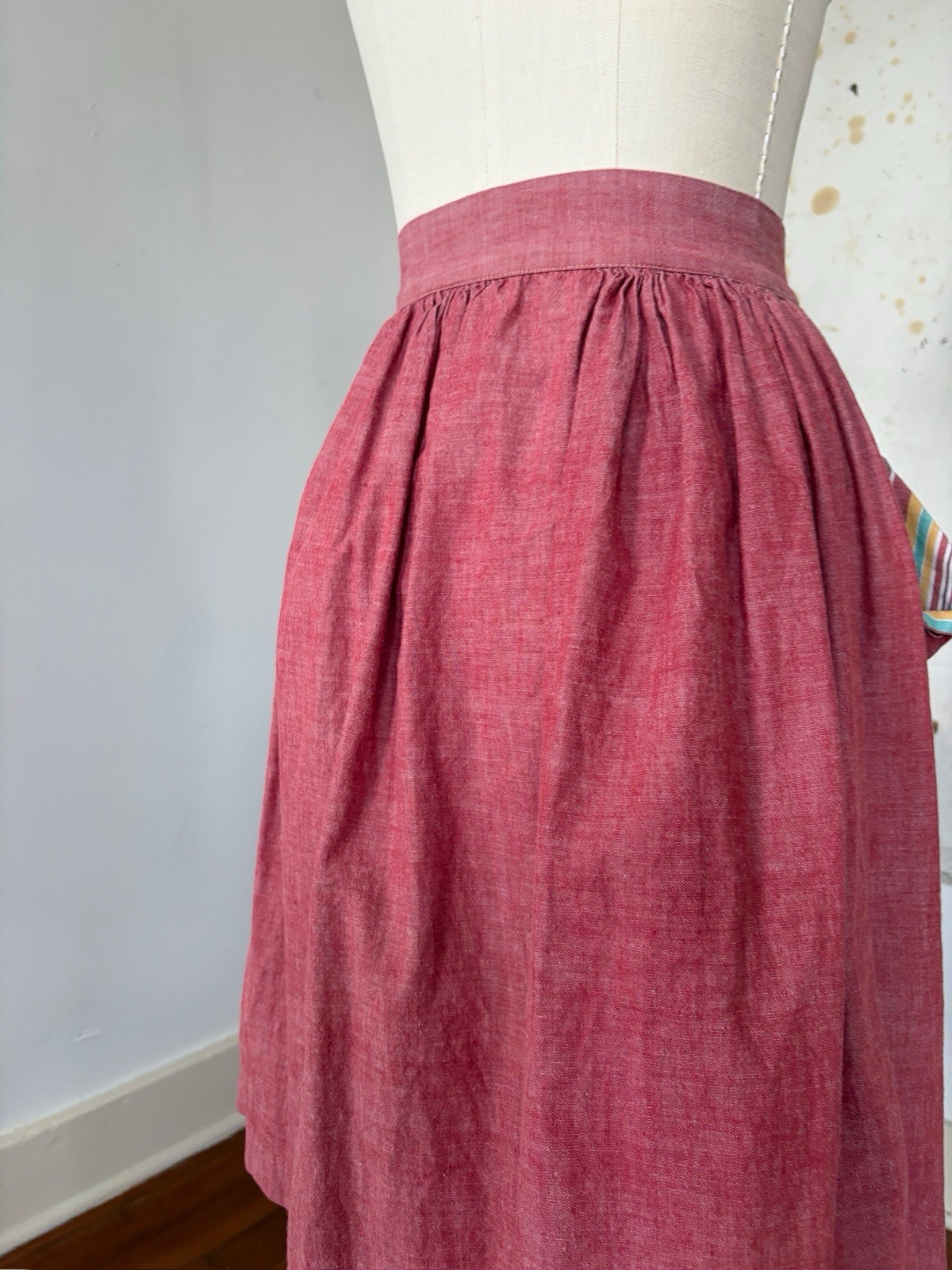 30s 40s Chambray Rayon Cotton Button Front Skirt Feedsack Pocket Workwear 24/25”