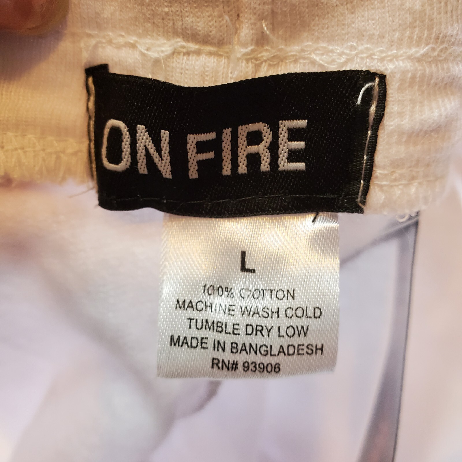 On Fire 2pc Queens Sweat Suit Junior&rsquo;s Size L NWT 18Wx24L Shirt & 30×28.5 COTTON