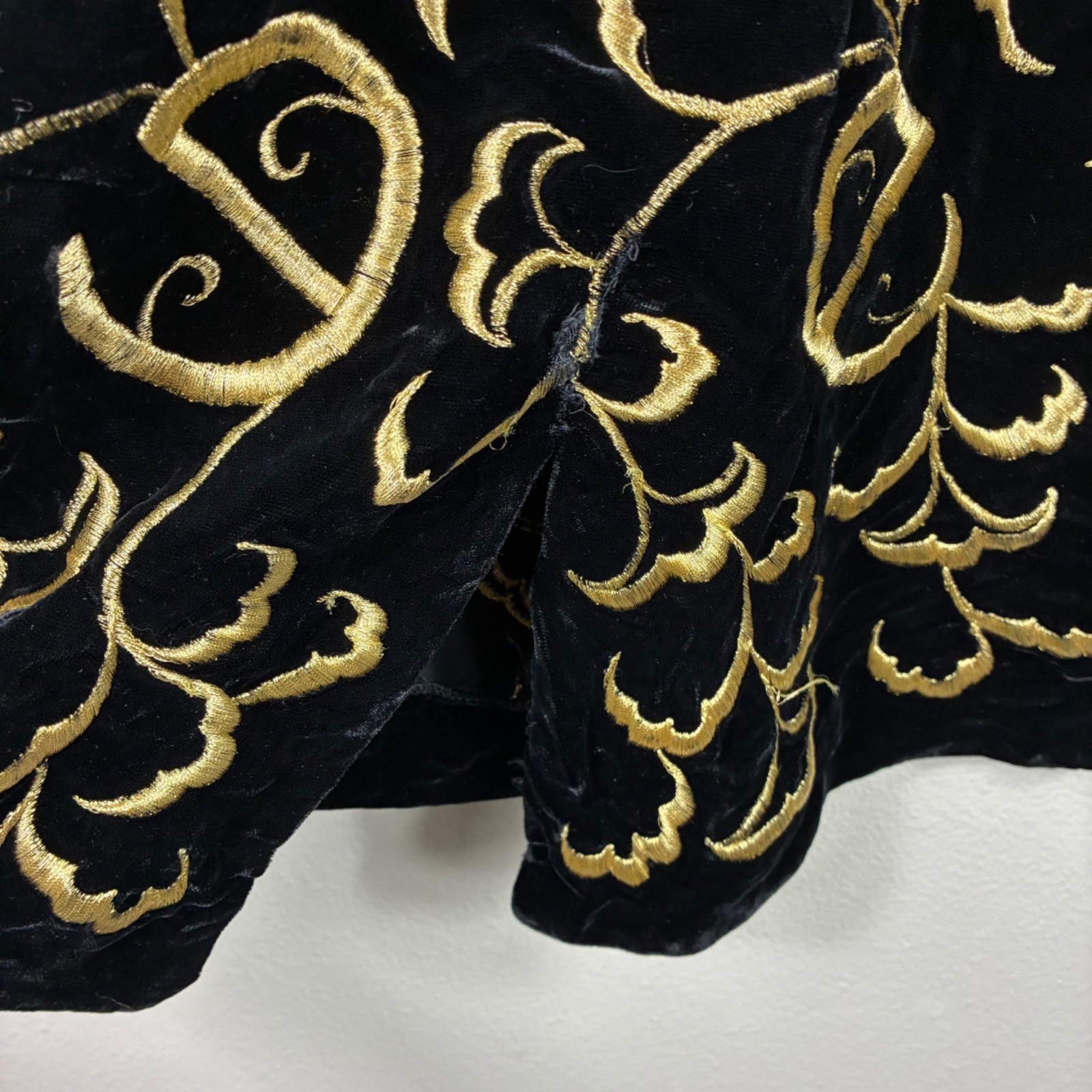 VTG 80s Laneyu Haute Couture Royal Quality Gold Embroidered Formal Dress Sz S