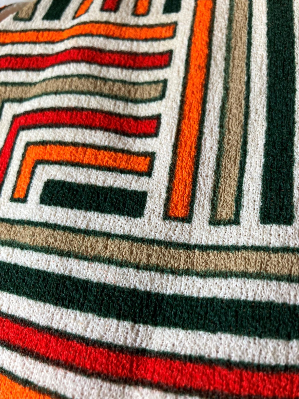 VTG 60s DEVON SCREEN PRINT GEOMETRIC ECRU RED GREEN ORANGE COLLARED SLEEVELESS