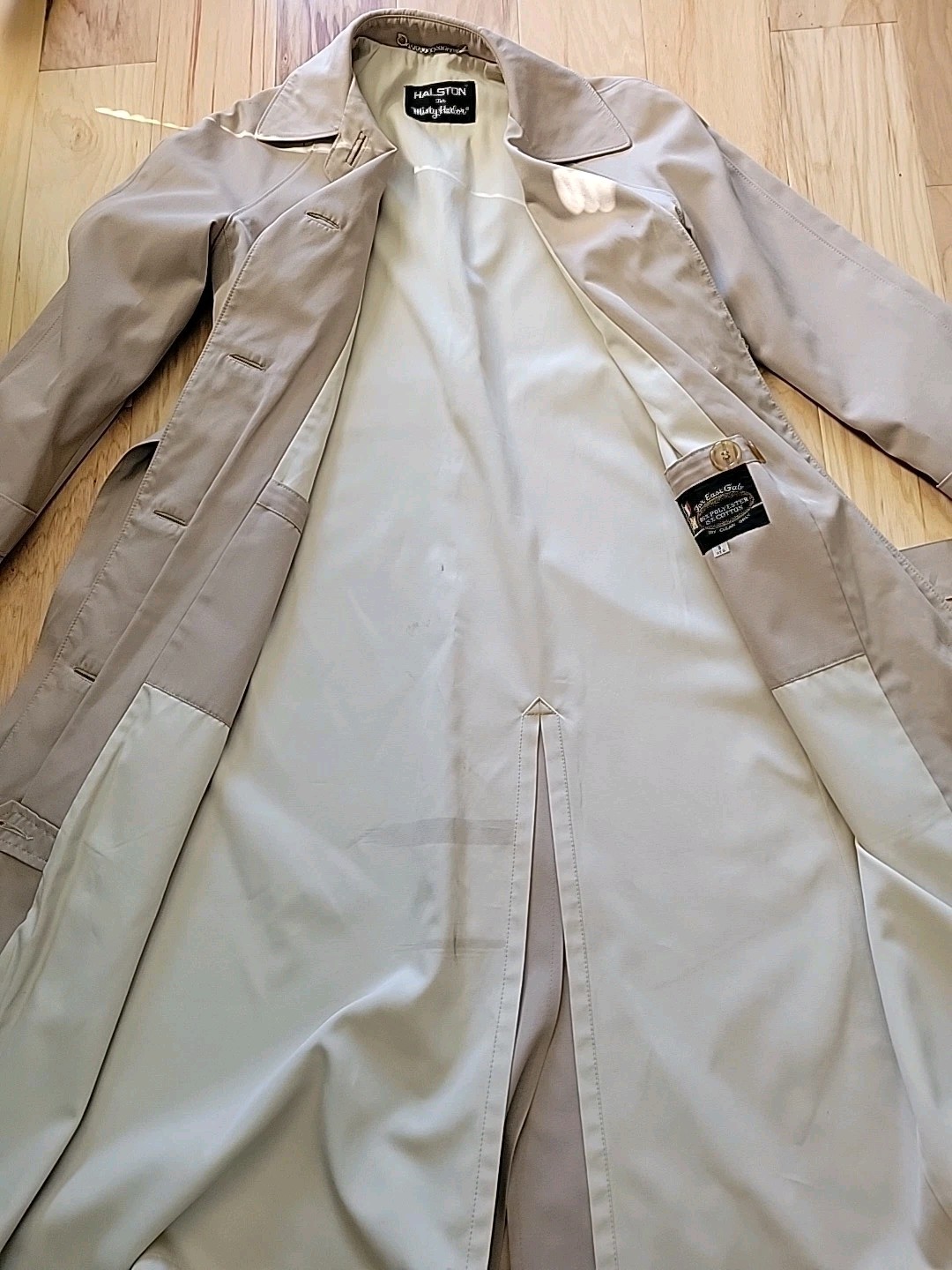 Vtg Halston for Misty Harbor Belted Lined Tan Womens Sz 6 Trench Raincoat Button