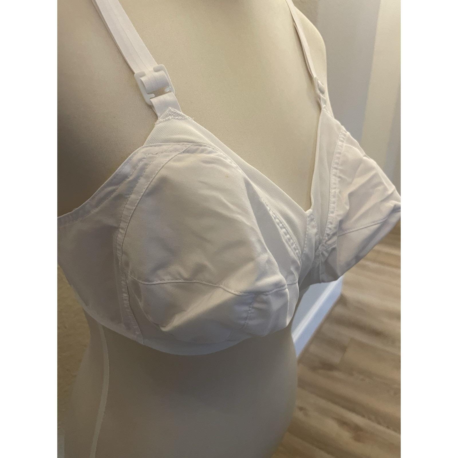 Retro Vtg NOS White Exquisite Form Pointy Bullet Bra 36 B Pinup Girl NIP New