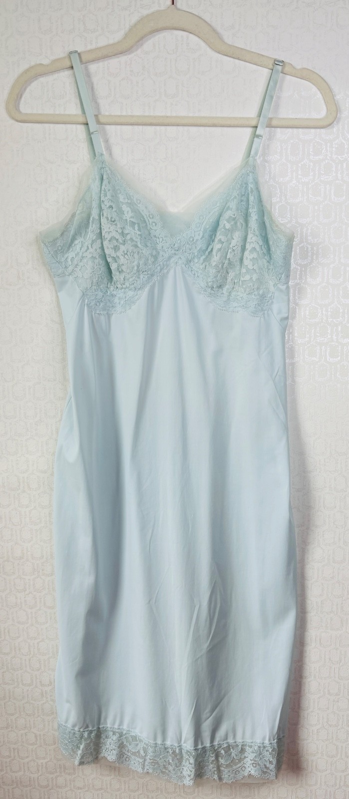 LOVELY!! VTG 1960&rsquo;S BABY BLUE LACE TRIM LINGERIE FULL SLIP DRESS*XS/S