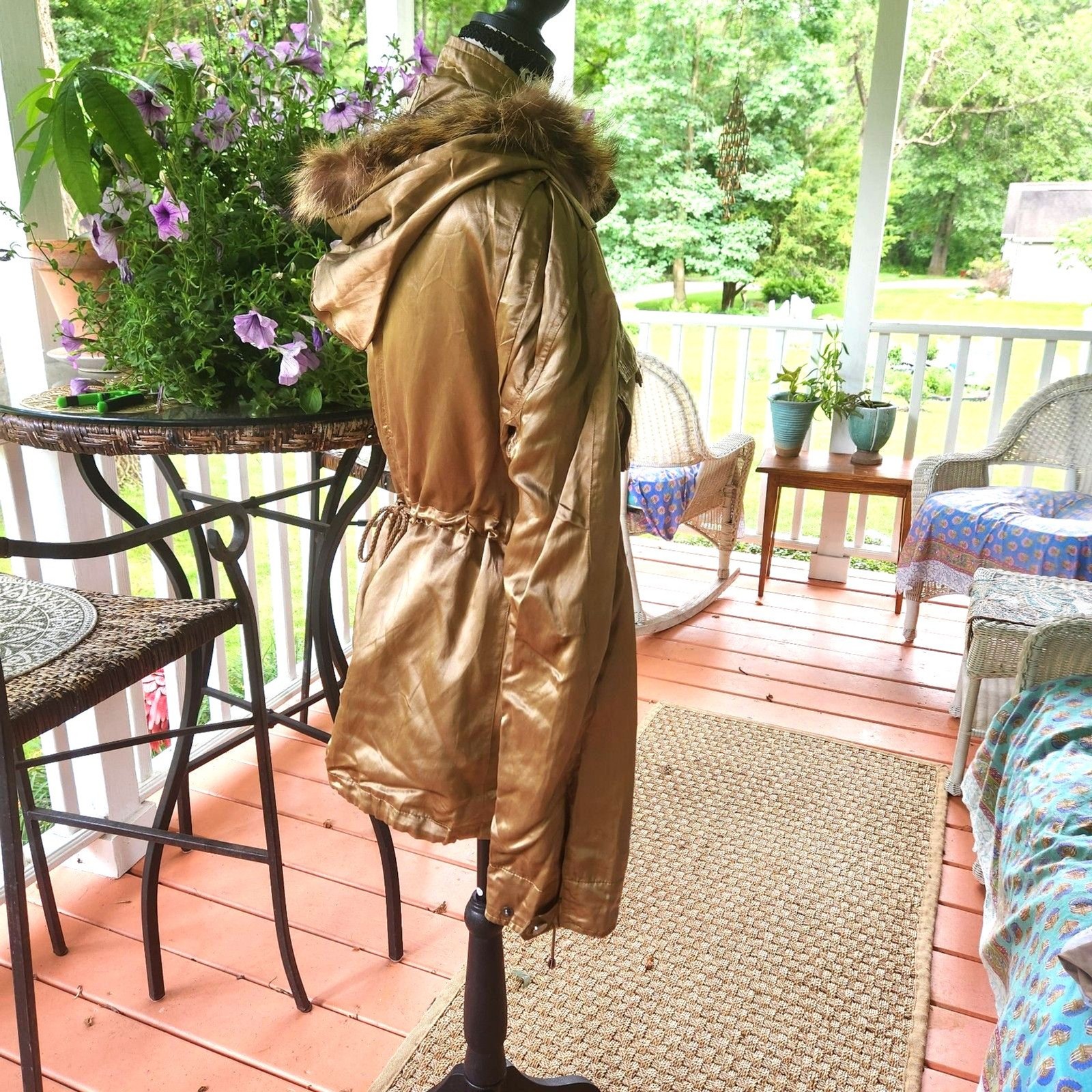 La Rok Luxe Windbreaker Jacket Lightweight, Gold, Med. – Vintage Y2K- Hood Lined