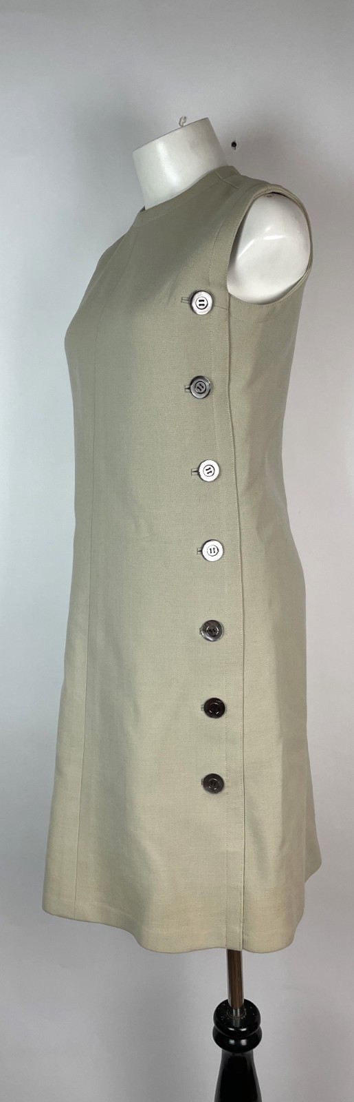 Vintage60s HARDY AMIES BOUTIQUE Taupe SIDEBUTTON shift dress S/M 34&Prime; Bust Damage