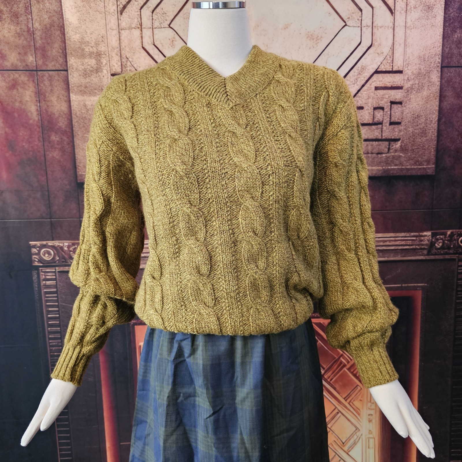 Vintage 1970s Sweater Pullover Cable Knit Mustard Yellow Wool Jantzen V-neckline
