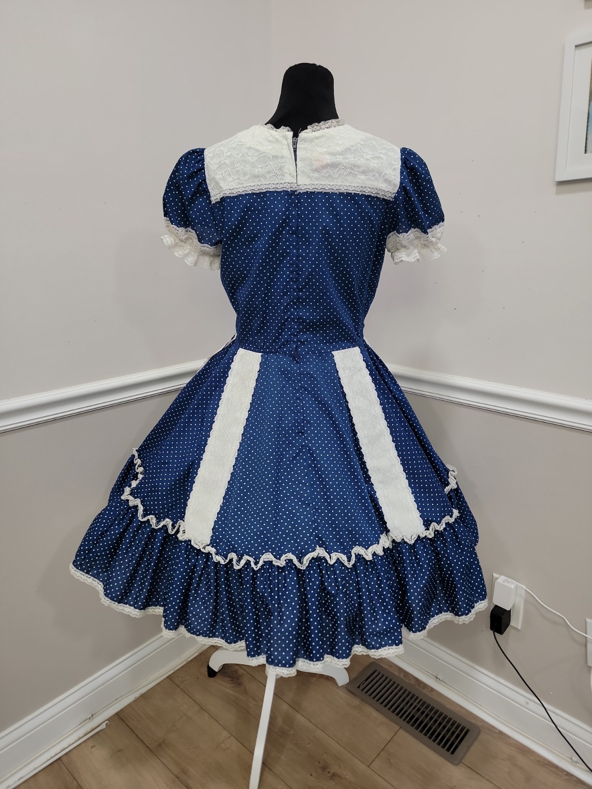 VTG Partners Please Blue Polka Dot Square Dance Malco Modes Short Sleeve