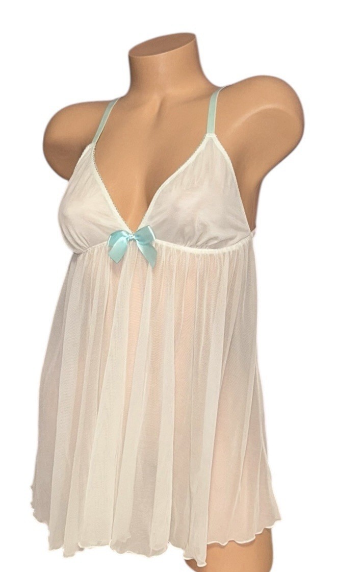 GILLIGAN & O’MALLEY White Silky Shiny Sheer Lace Nylon Nightie Nightgown M NWOT