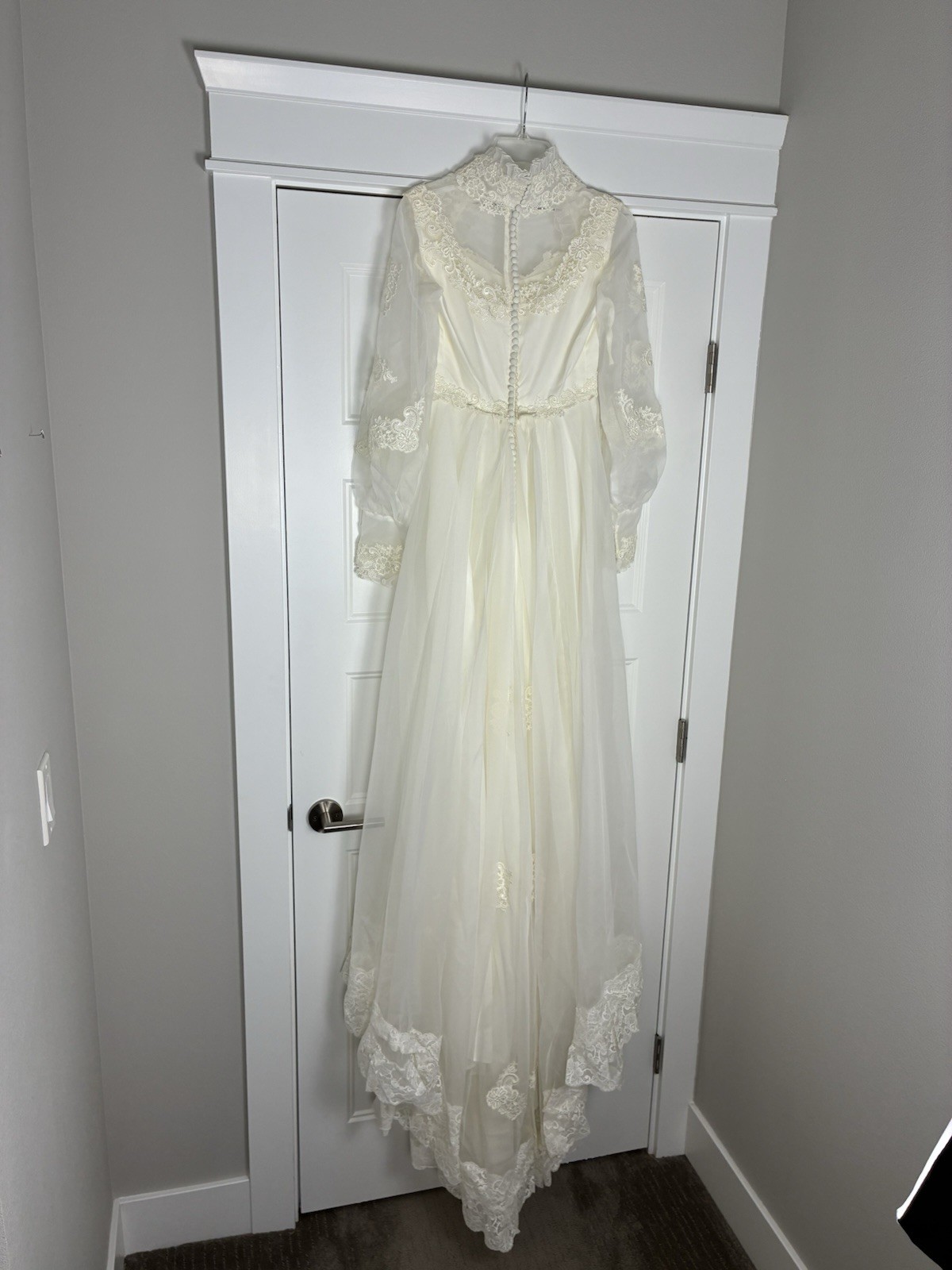 VTG ILGWU Victorian Wedding Dress Gown Sweetheart Neck with Train/Veil 8 Ivory