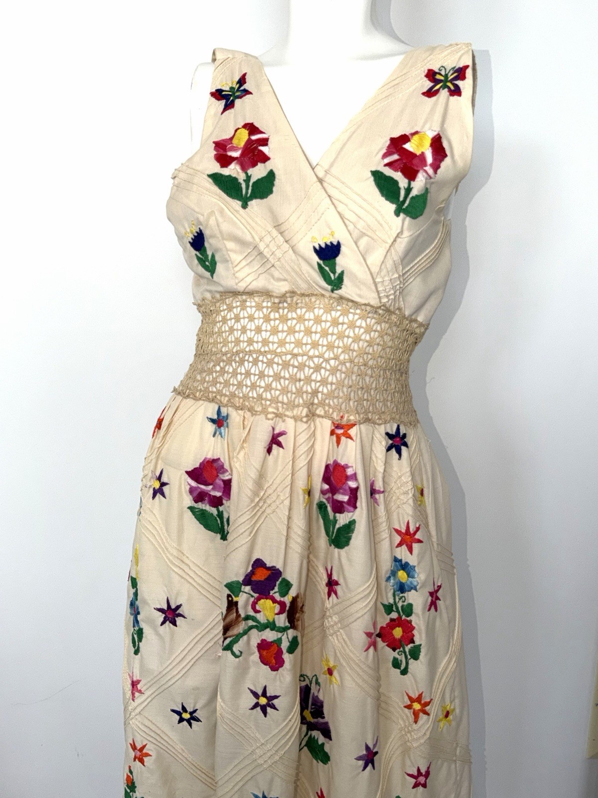 Vintage 1970s Mexican Embroidered Festival Cream Prairie Crochet DRESS