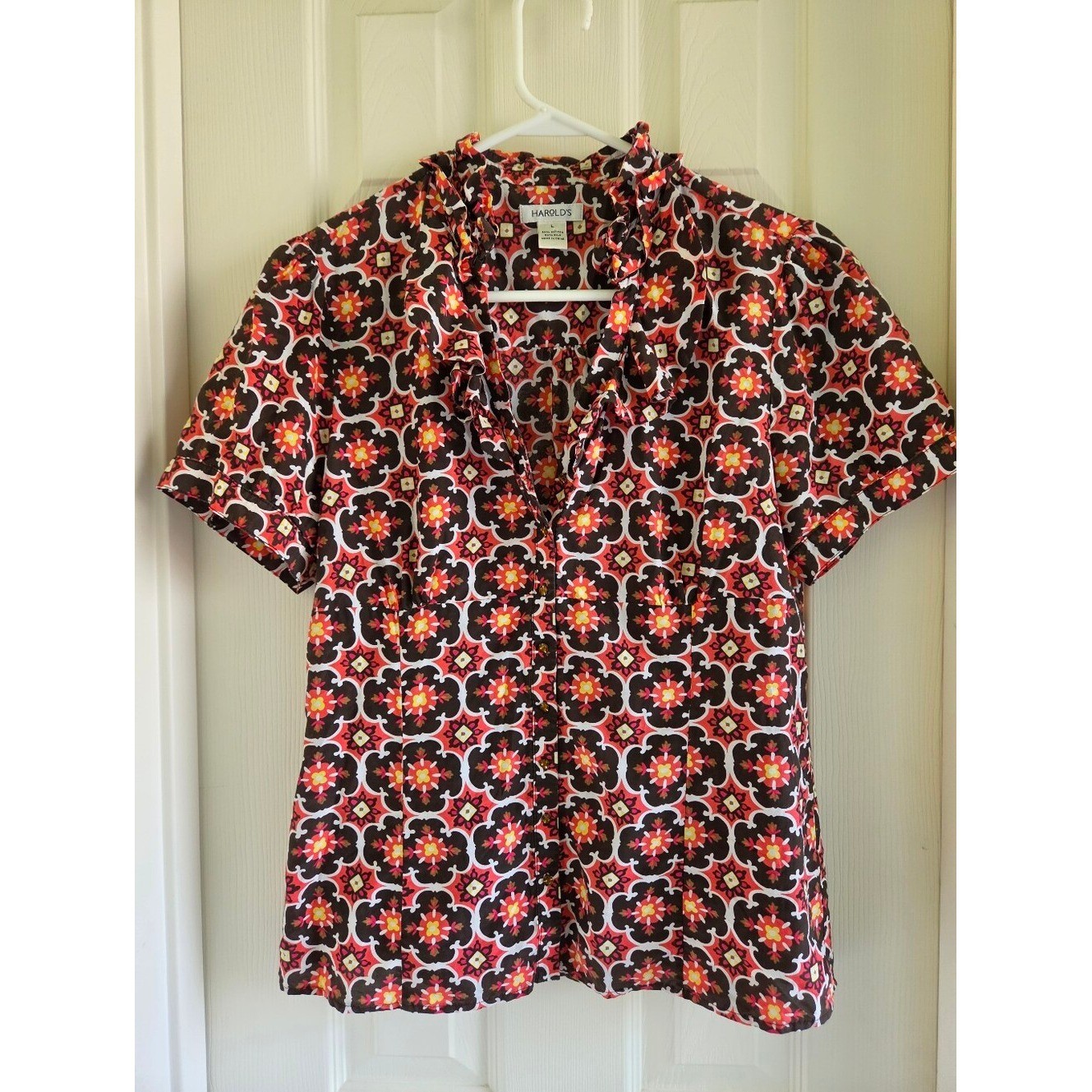 Harold&rsquo;s Vintage Ruffle Neck Blouse Geometric Tile Print Short Sleeve Top Sz M