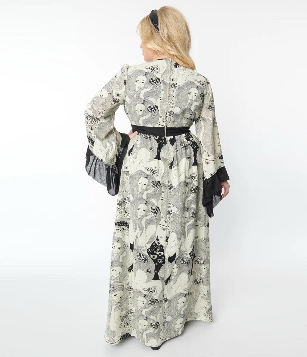 Unique Vintage Plus Size 1970s Psychedelic Goddess Print Maxi Dress
