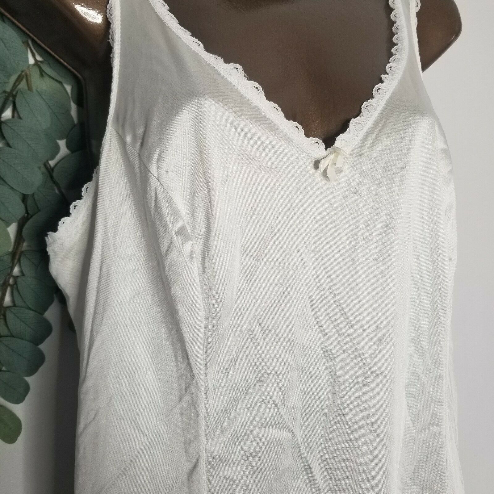 VTG Fruit Of the Loom Slip Basic White Satin Lave V Neck Midi Sz 38