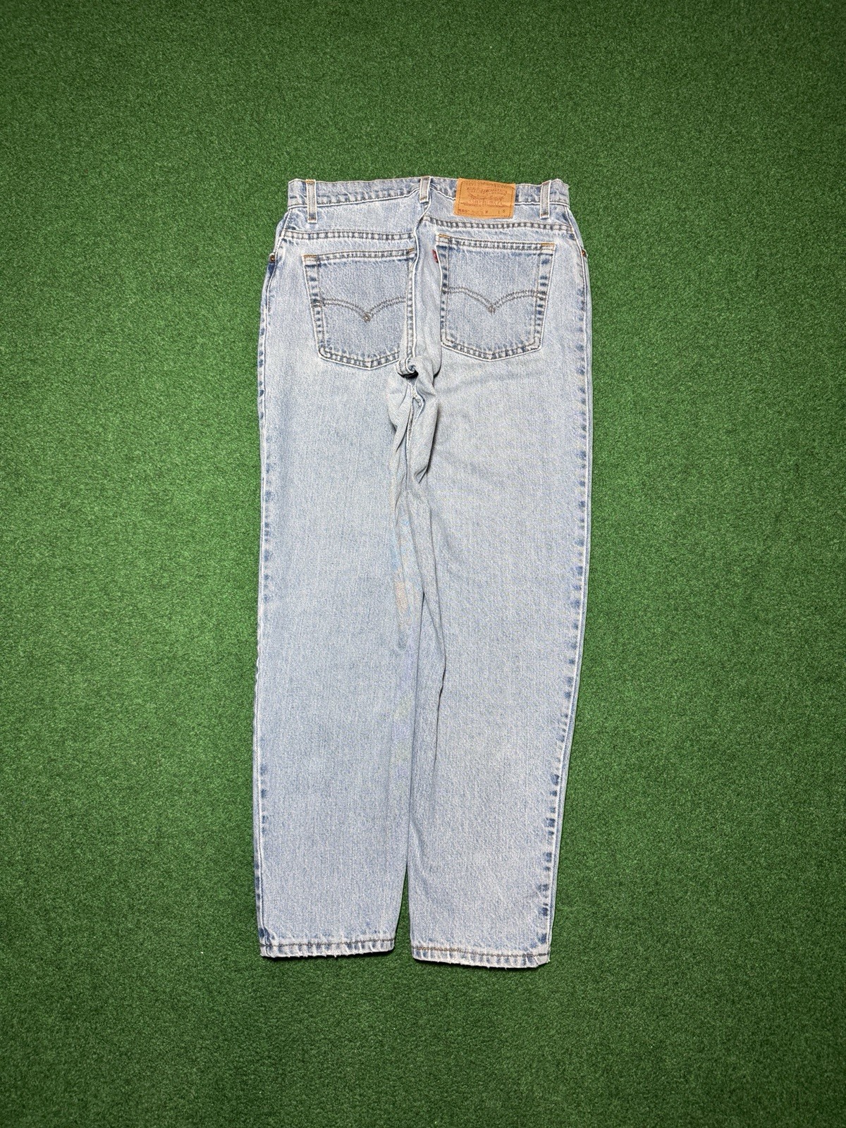 Vintage 90s Levi’s 550 Relaxed Fit USA Made Womens 12 31×29 Light Wash Jeans