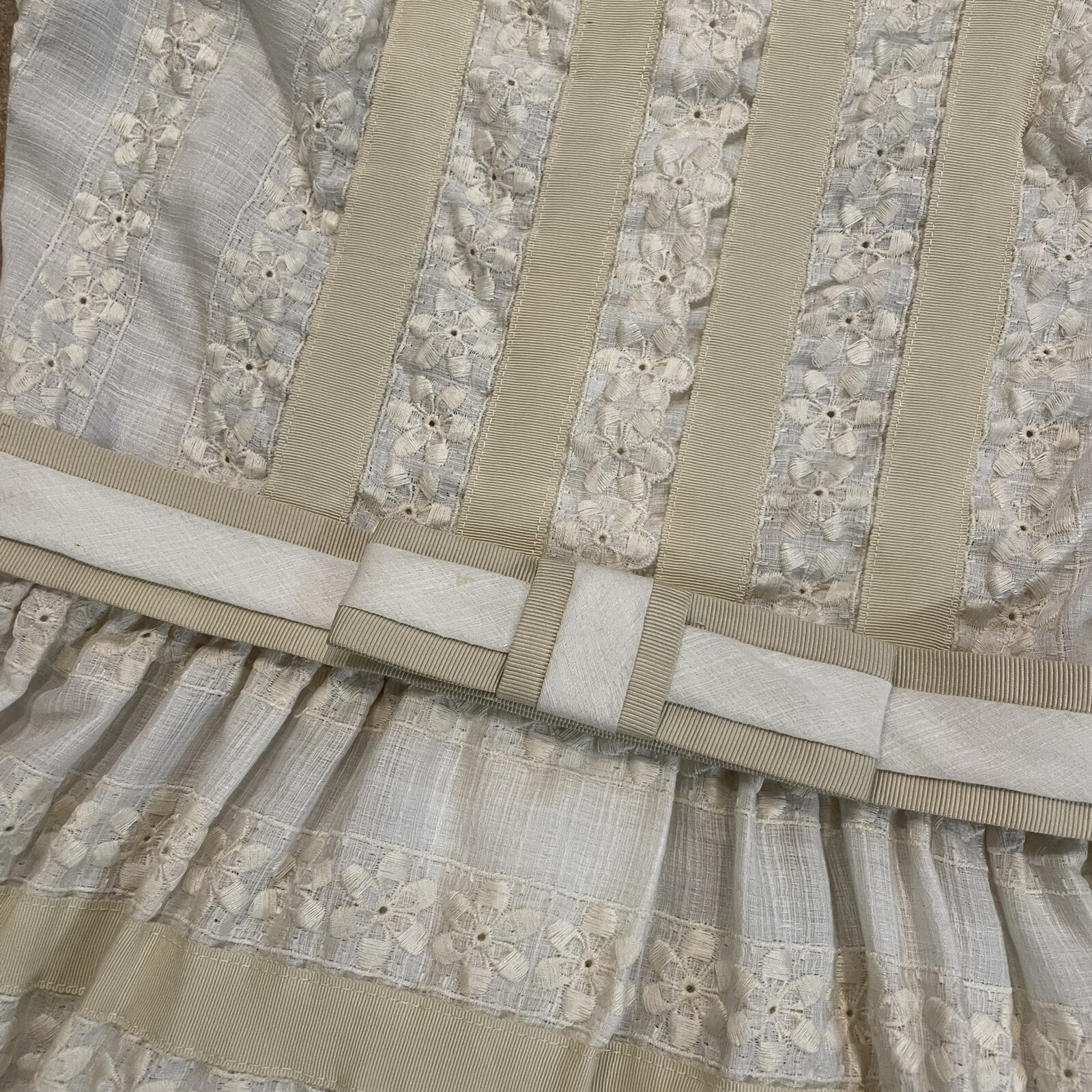 L&rsquo;Aiglon 60s Eyelet Embroidered Sheath Dress Sz S/M Ivory Beige Linen Look