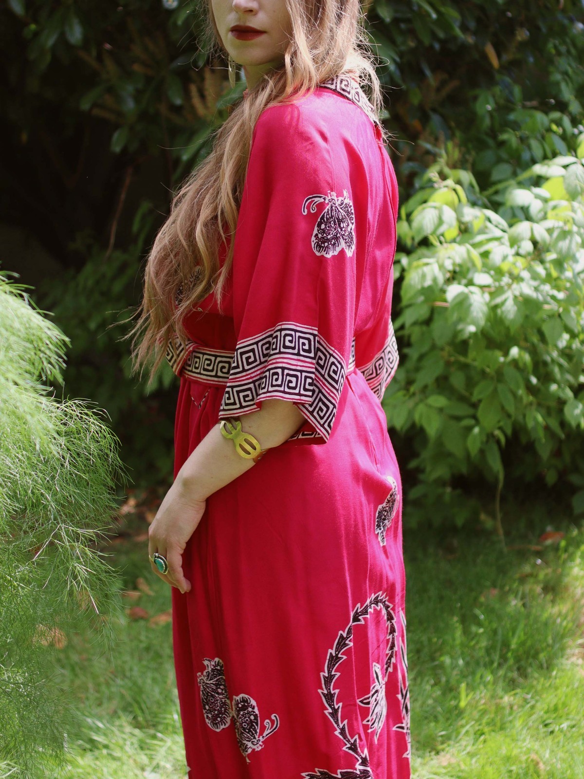 VTG Indonesian Red Batik Print Wide Sleeve Caftan Maxi Dress 1960s Frog Clasp