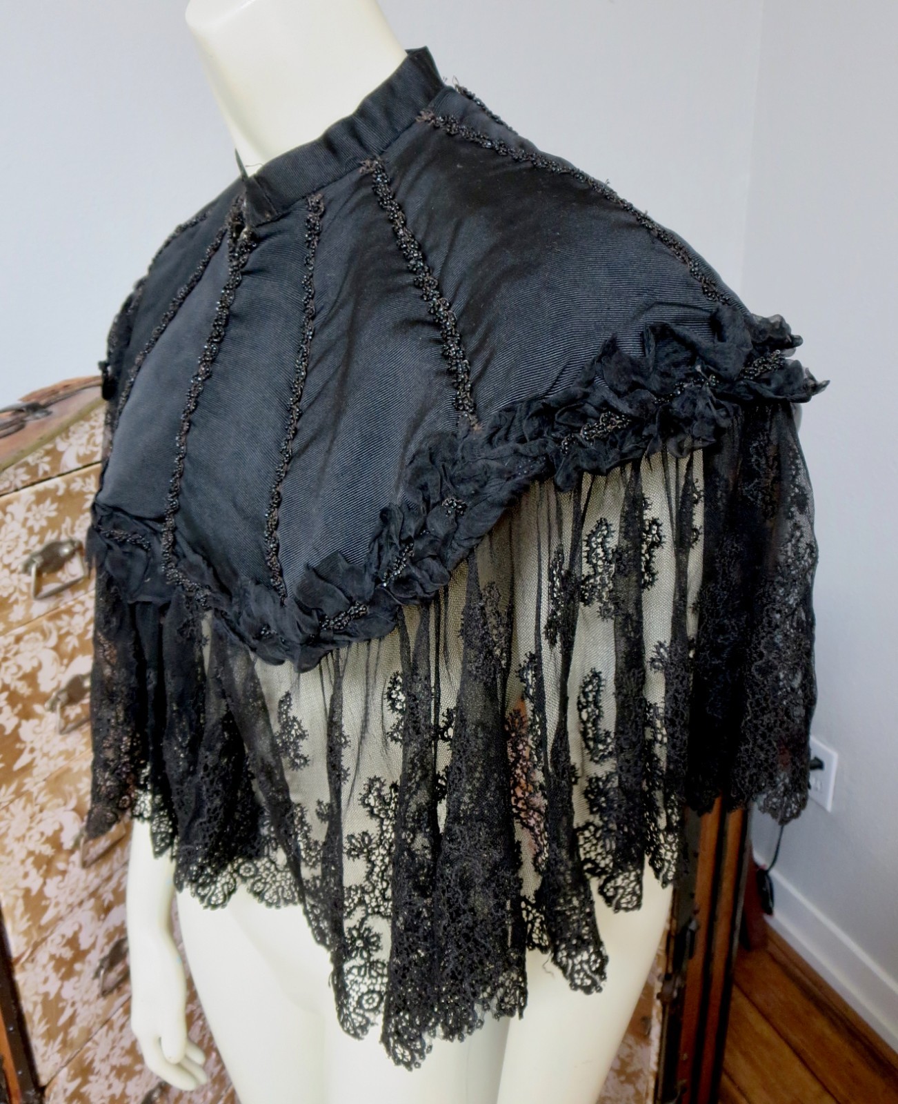 Antique 1880s Black Mourning Capelette Wide Chantilly Lace & Glass Beading