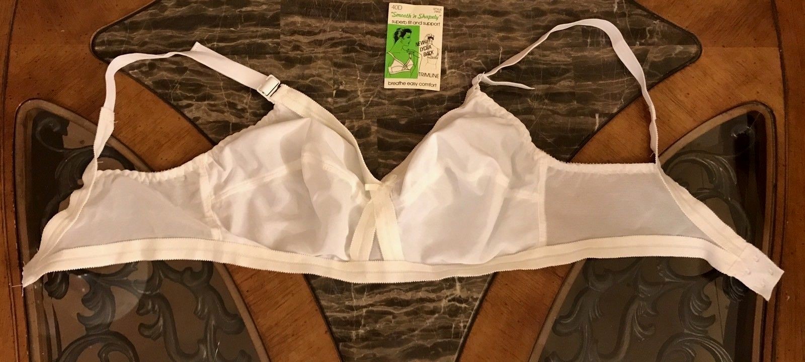 Vintage Bra Support Nylon Wide Strap White Lycra Spandex Smooth 1970s NEW Sz 40D