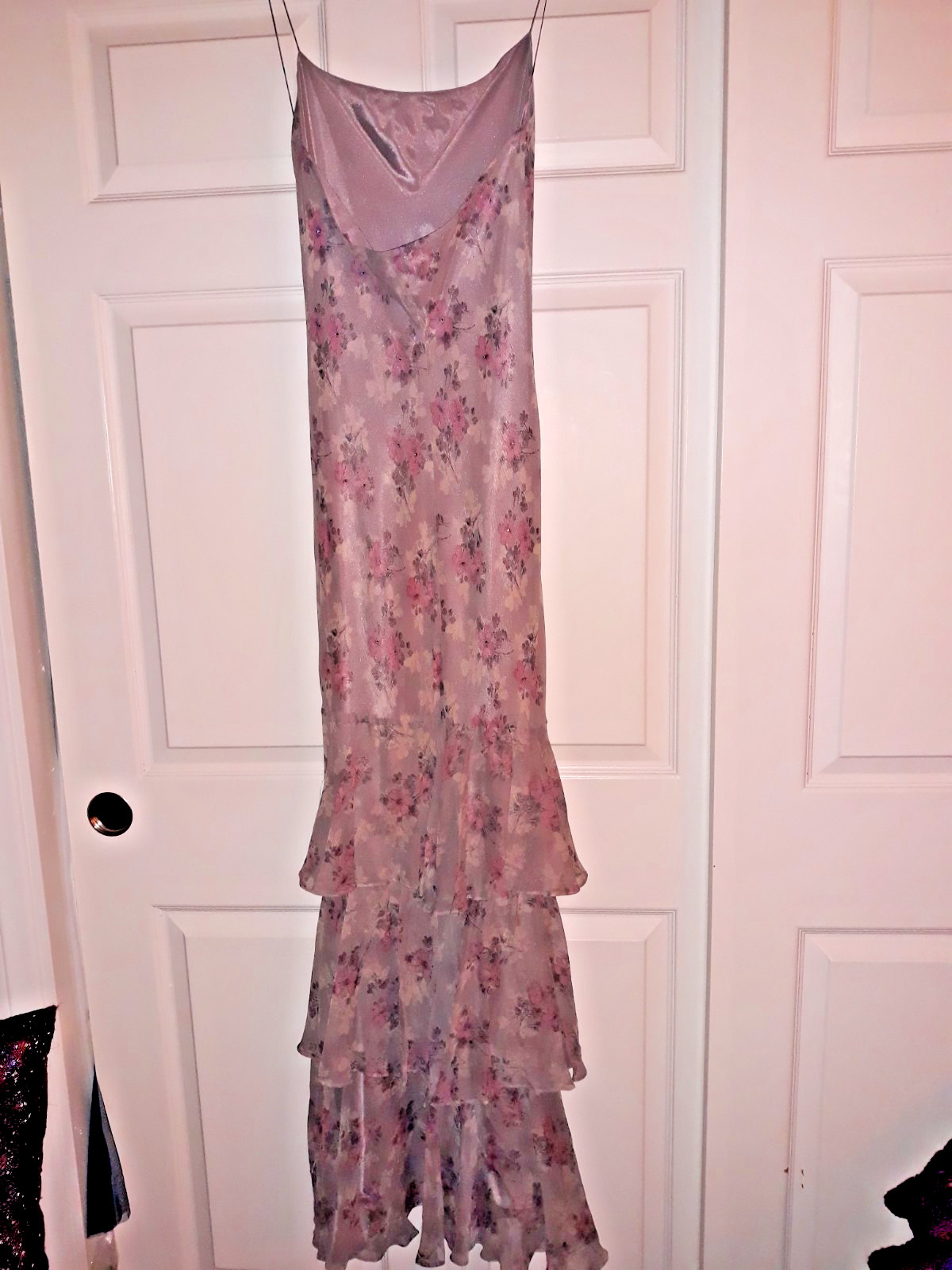 Exquisite Vintage LAUNDRY Lavender Floral Maxi with Rhinestone & Ruffle Back 6