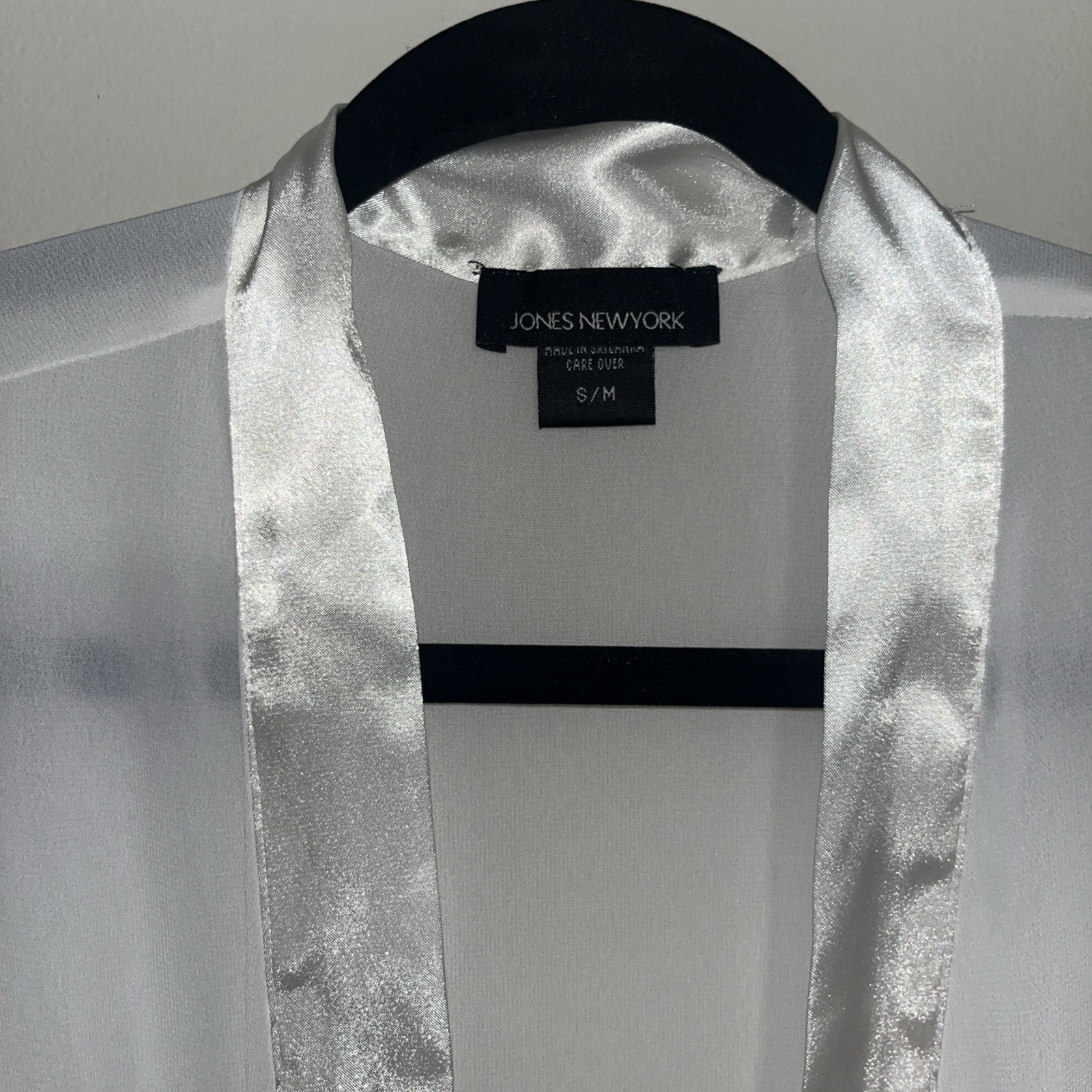 Jones New York White Satin Polyester Long Wrap Gown Women’s Size S/M