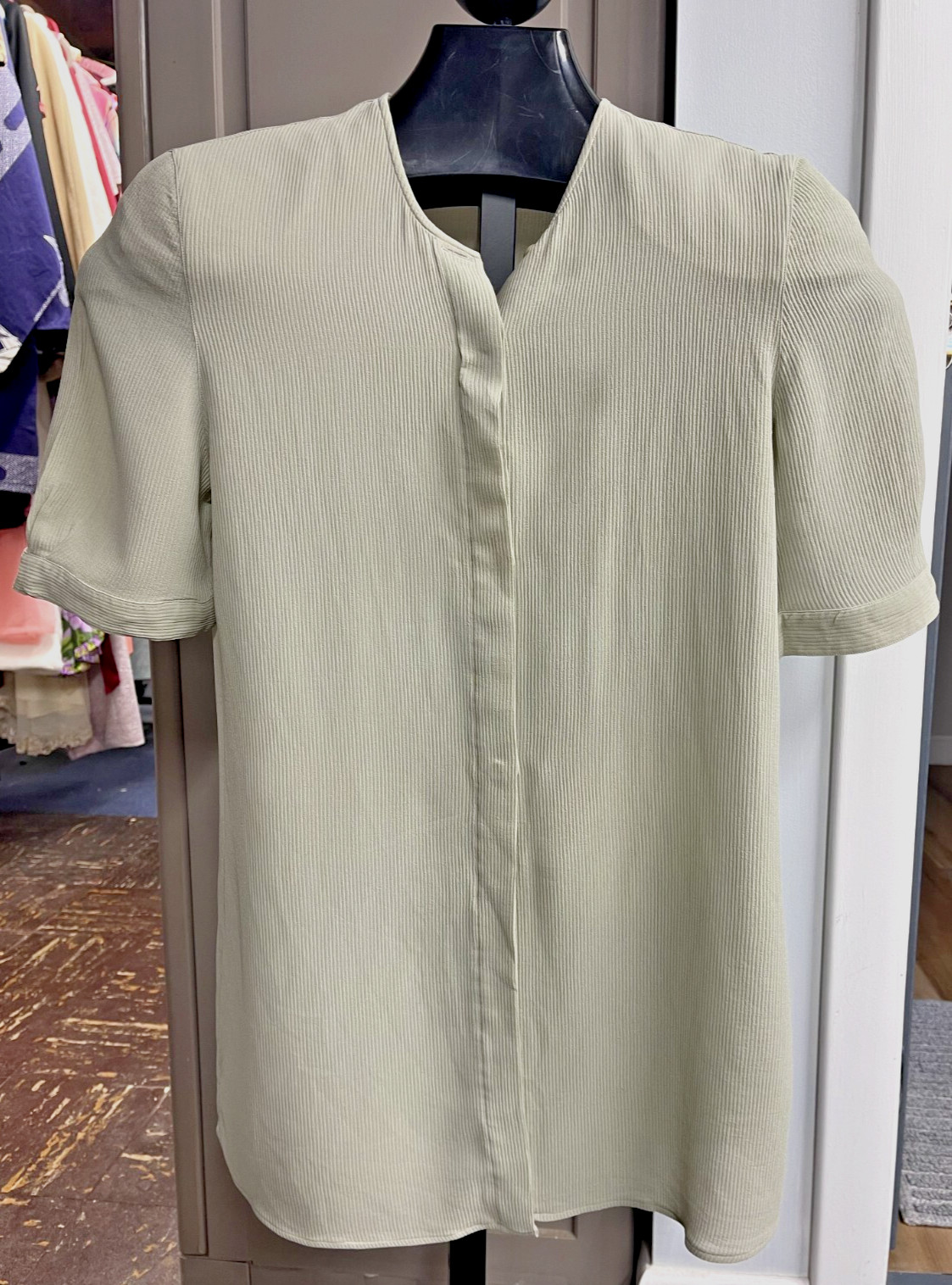 VTG GIORGIO ARMANI A MILANO BORGONUOVO 21 Sheer Button Top SHORT PUFF SLEEVES-S