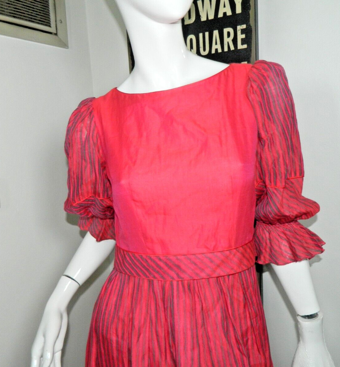 Hardy Amies Dress Size Small Vintage 1950’s Pink Stripes Puffy Sleeves Belted