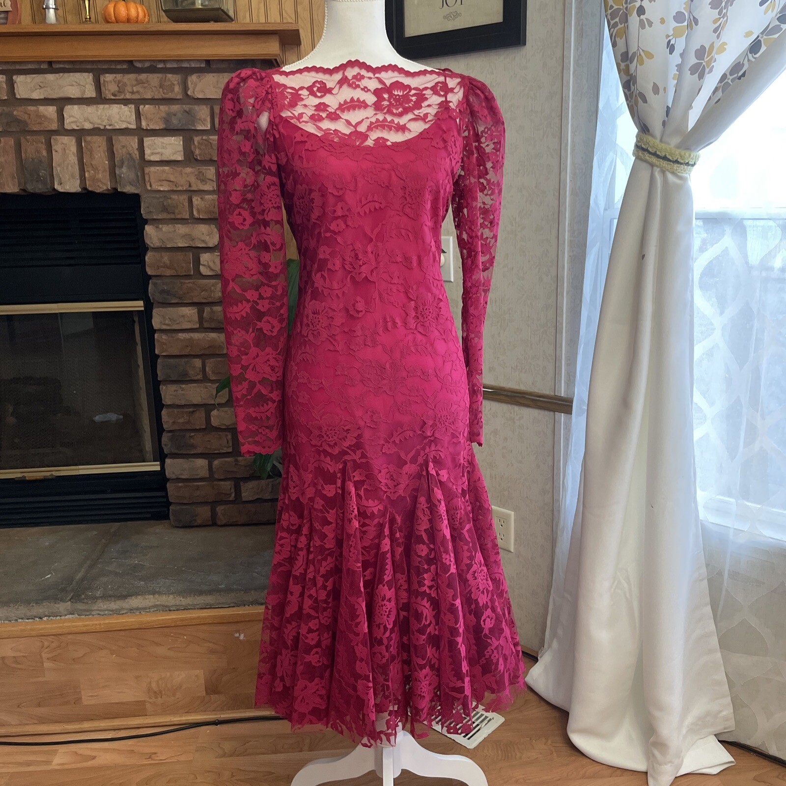 Vintage 80s Women’s Dress Party Retro Style Lace Drop Waist Fuchsia Size 6