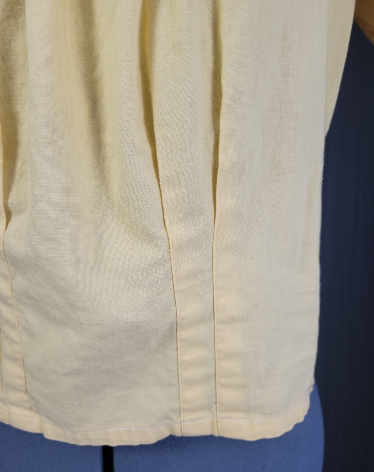 Vintage Dirndl Dress w Blouse in Brown/Yellow/Blue Pattern Size Small?