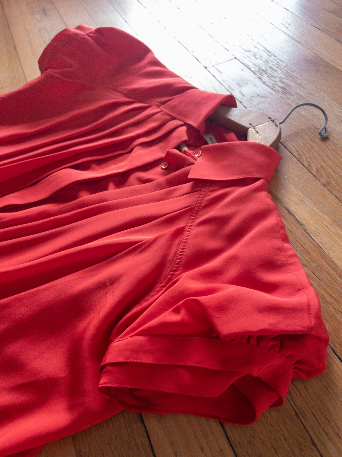 Jacques Molko Paris Vintage Red 100% Silk Top Lux Designer 1980&rsquo;s – 1990&rsquo;s RARE!