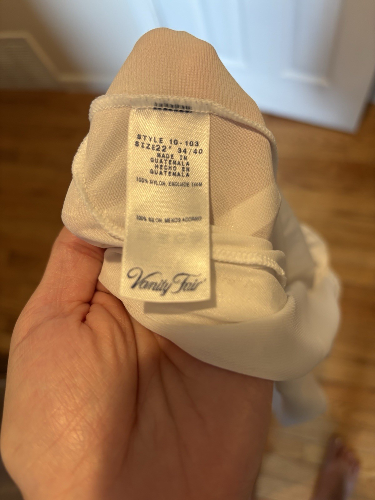 Vintage Vanity Fair White Full Slip Size 34 22&Prime; Style 10-103 Coquette Lingerie