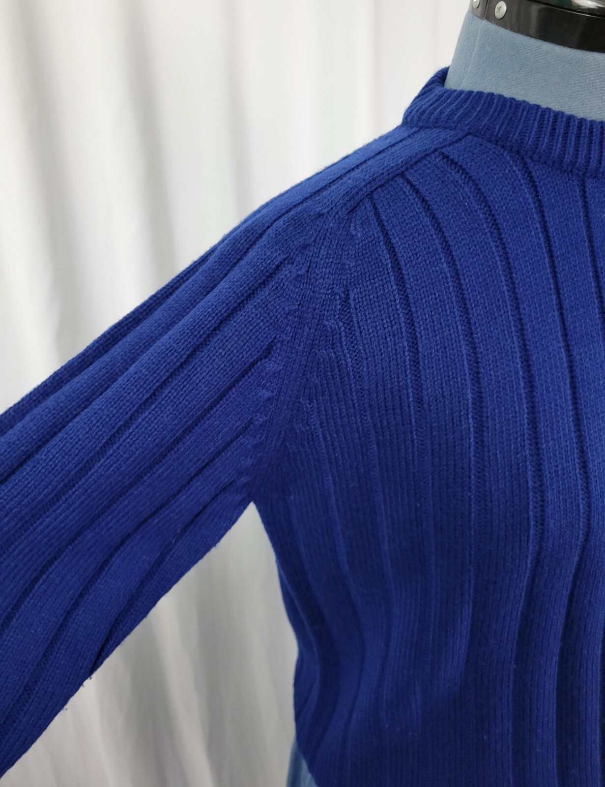 Vtg Cable Knit Crew Neck w Raglan Sleeves in Navy Blue w Zipper Neck Size M?