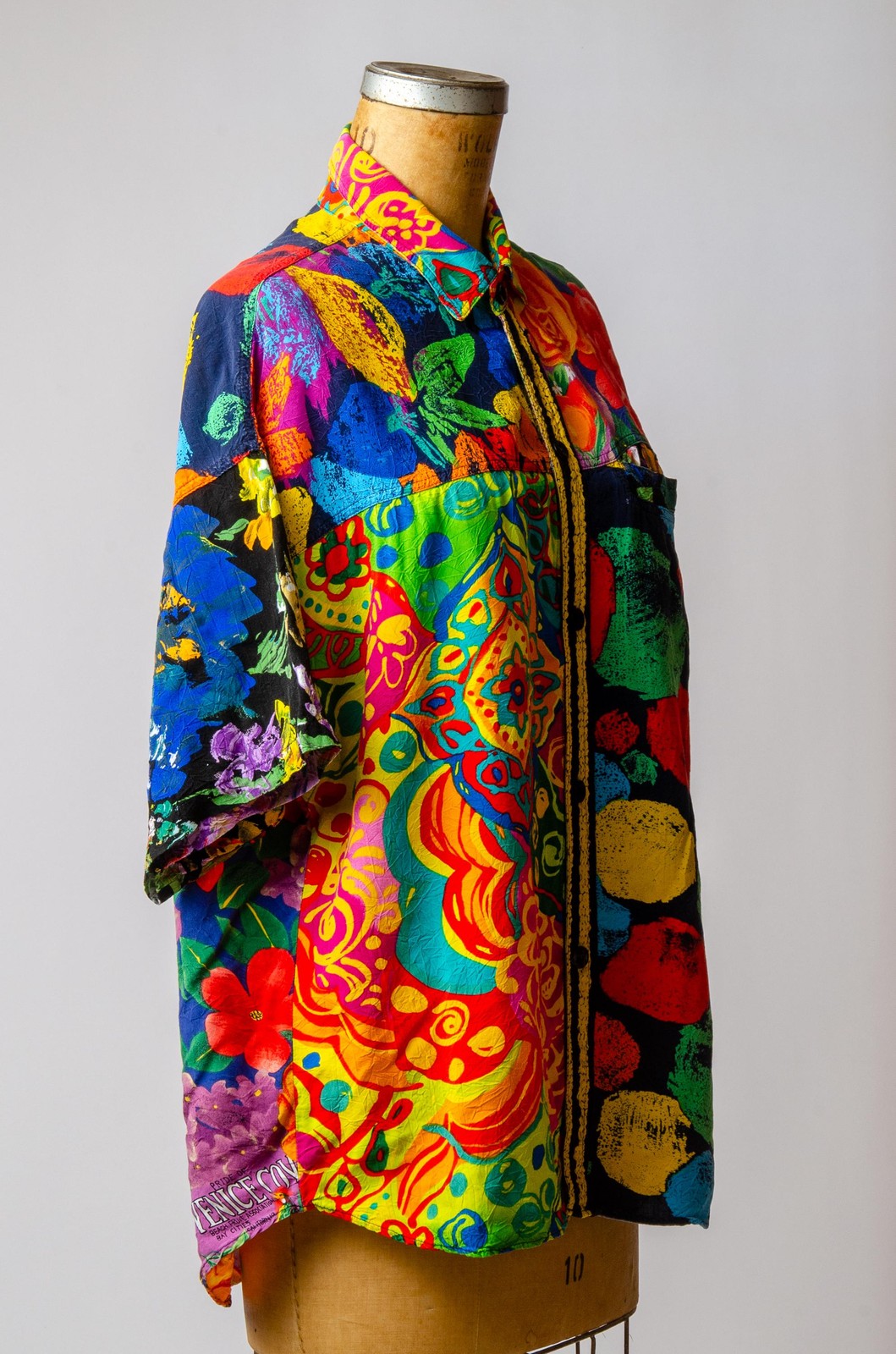 1980s Jams World Prod Dev Team Honolulu Surf Line Hawaii Rayon Shirt