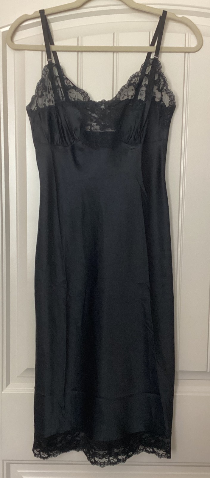 Vintage Lady Lynne Black Women&rsquo;s Full Slip Nylon Rayon Lace 32 USA Union Tag