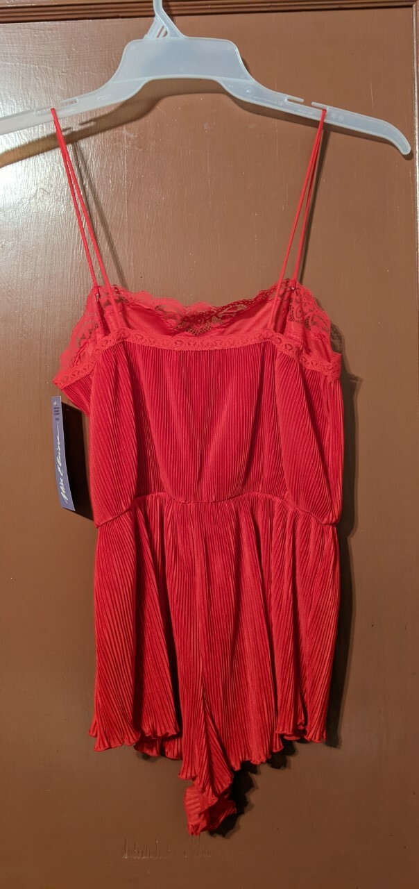 NWT!! RED VINTAGE VTG MISS ELAINE PLEATED TEDDY/ROMPER/BODYSUIT-MEDIUM