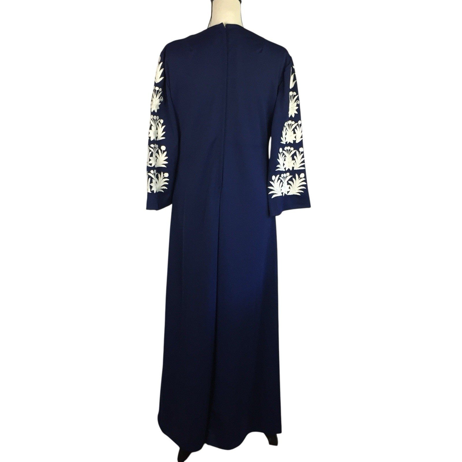 VTG Hand Embroidered Maxi Hostess Gown Dress 3/4 Bell Sleeves Knit 8-10 Bust 39&Prime;