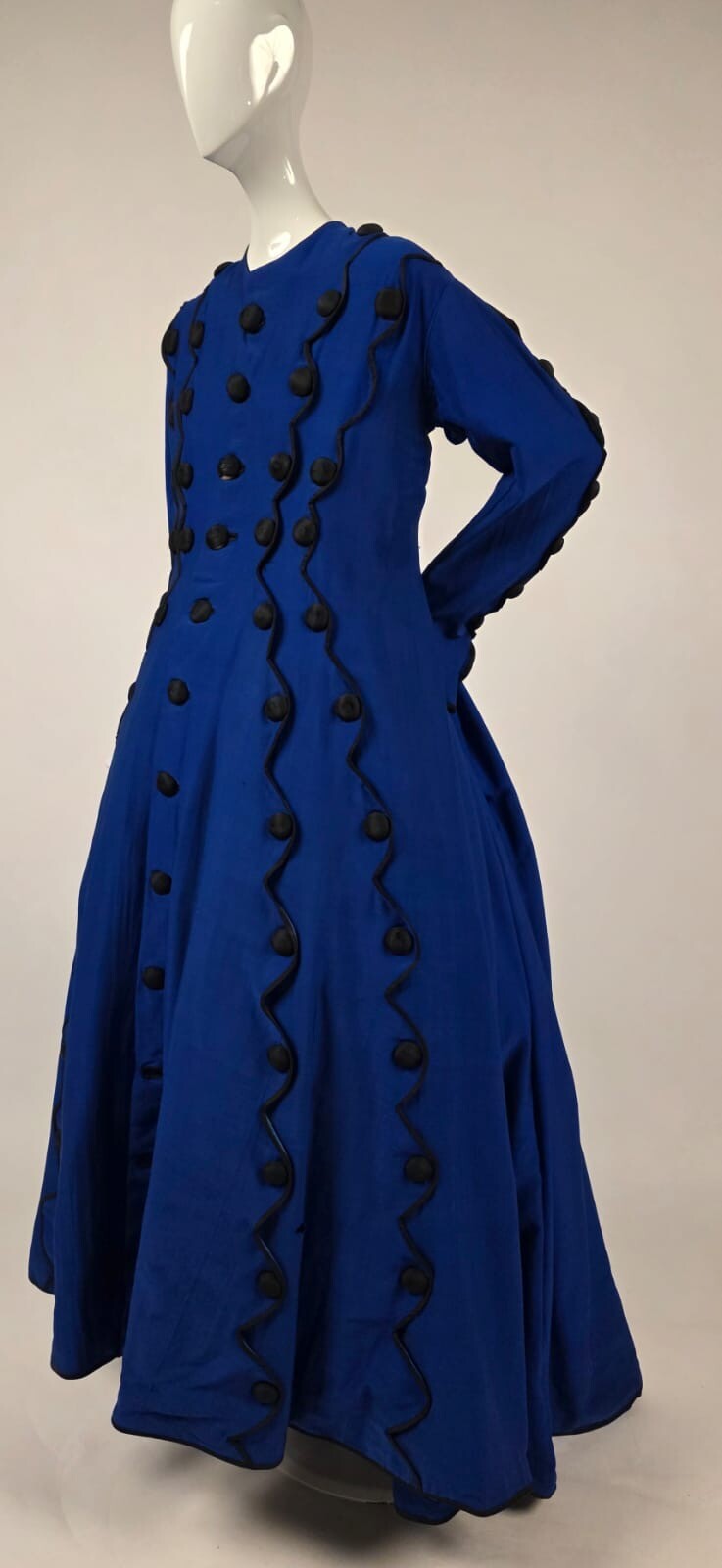 VICTORIAN 1860’S BLUE WRAPPER DRESS W QUINTUPLE BUTTON FRONT + 78 BUTTONS