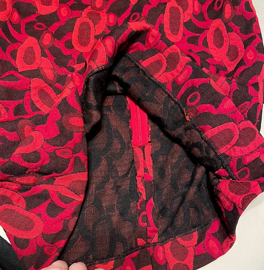 Vintage Black & Red Geometric Print Fringed Belt Blouse Top Zip Back 36” Bust