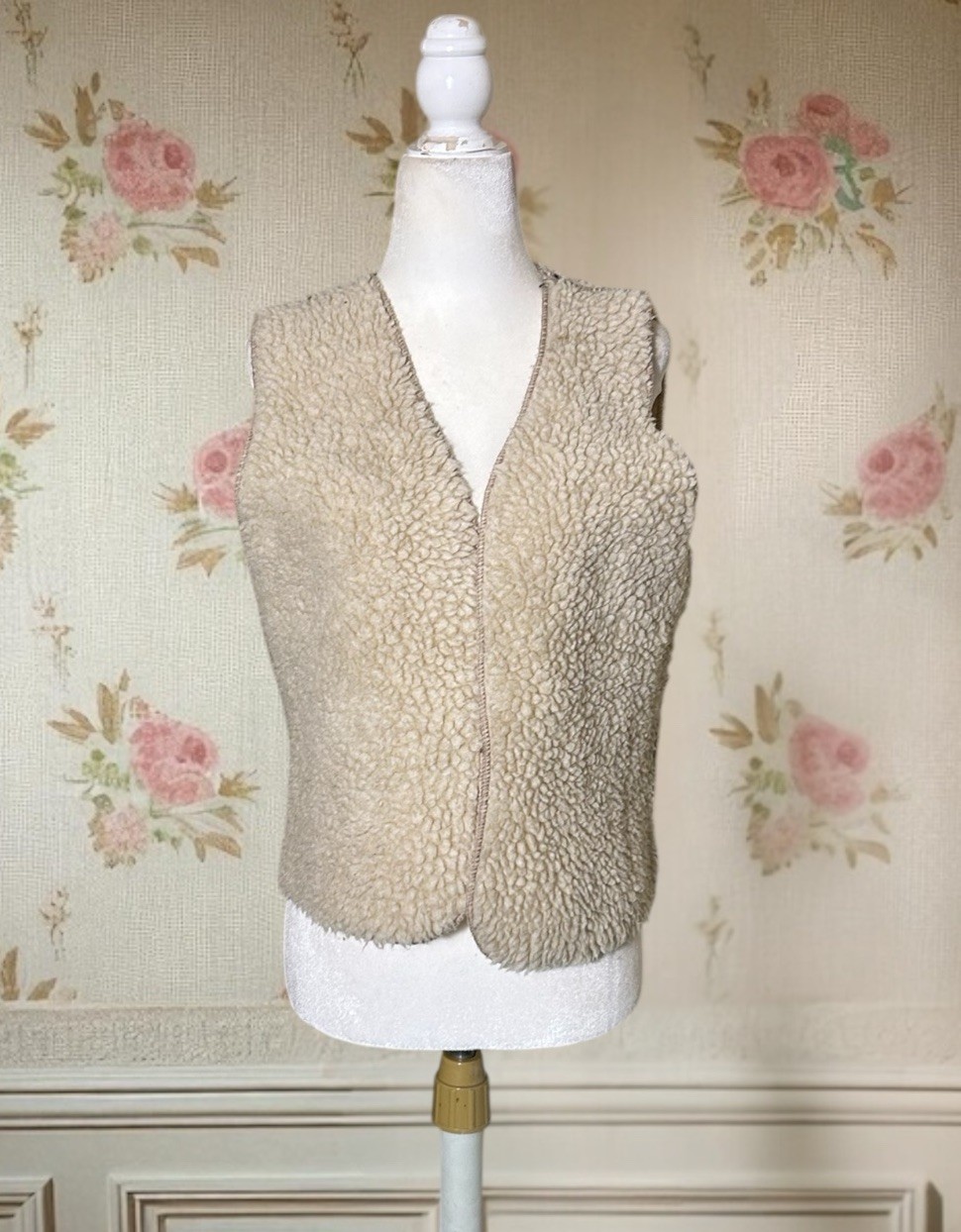 Vintage 70s Fleece Sherpa Vest V-Neck Tan Cream Layering Womens Size 40” Warm