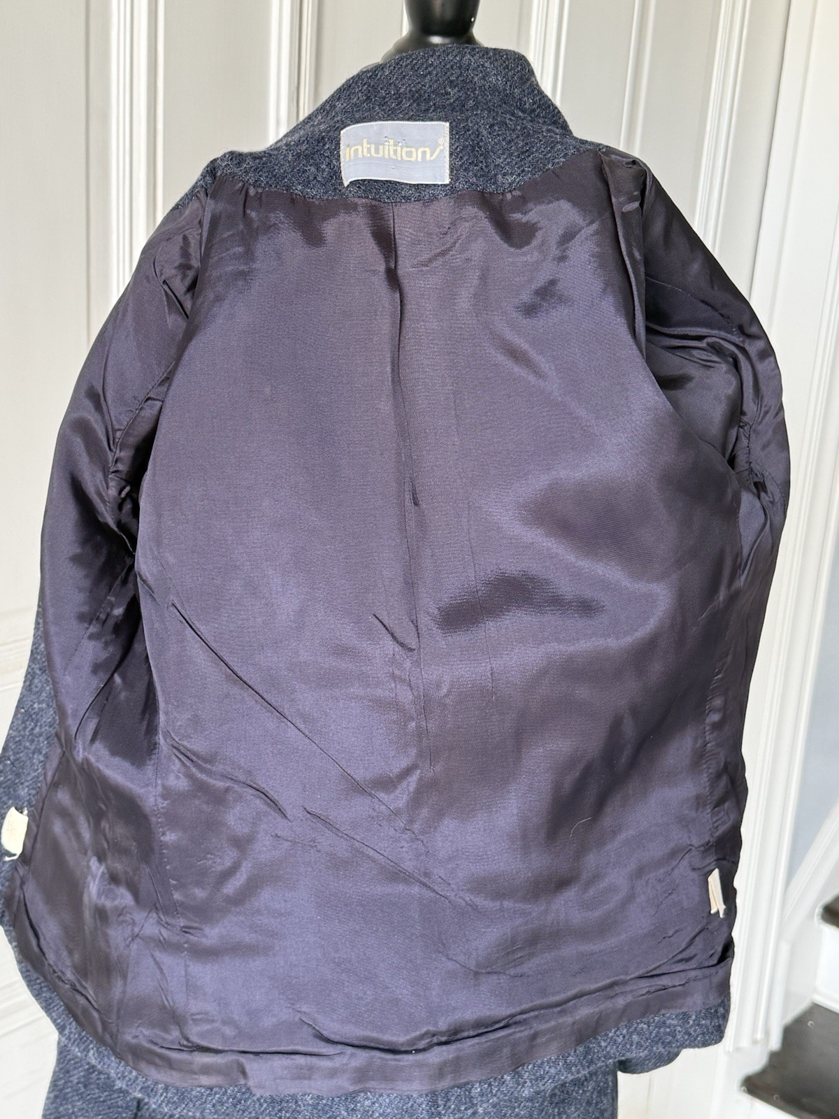 Vintage Intuitions 100 % Wool Dark Blue 2 Piece Pant Suit Ladies Size 6