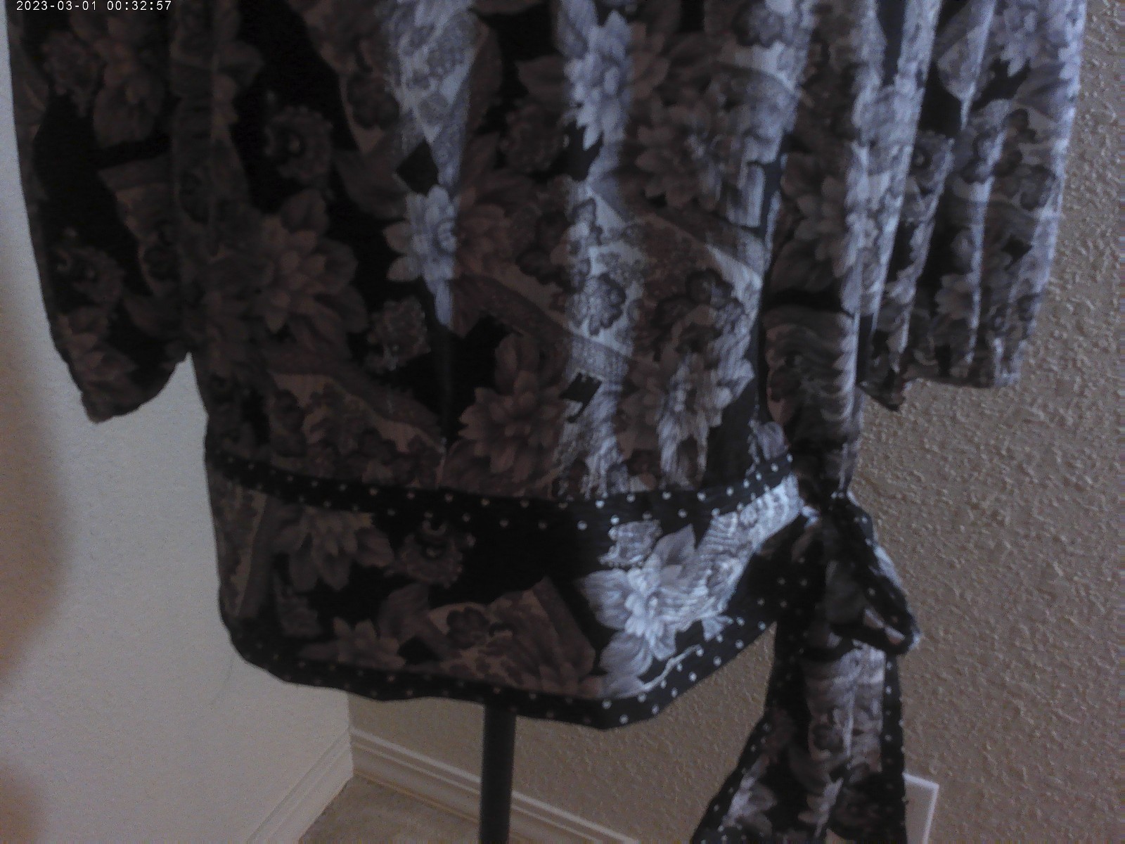 VTG Diane Freis 1980s Polyester Georgette Blue & White Blouse 40 inch bustline