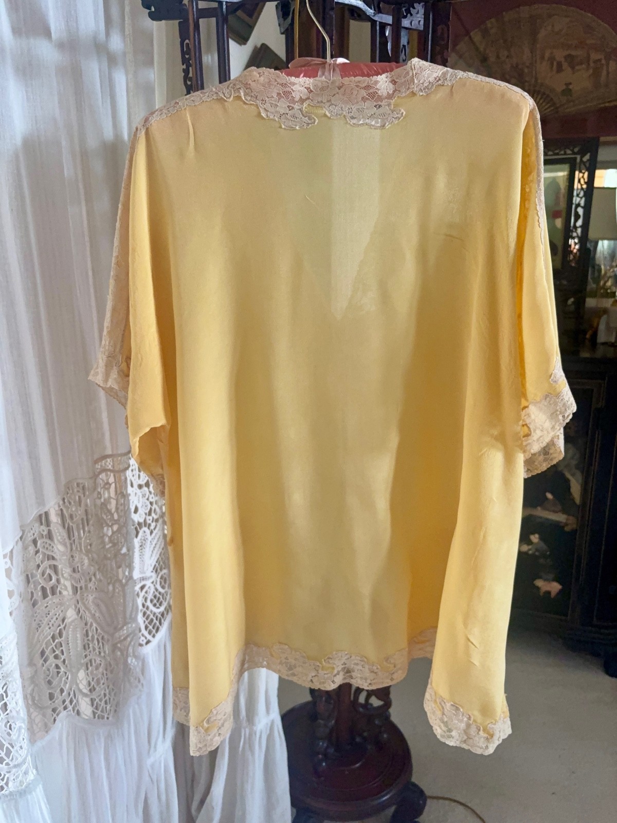 1930s Silk Bed Jacket, Pale Yellow with Blush Lace | Antique Boudoir