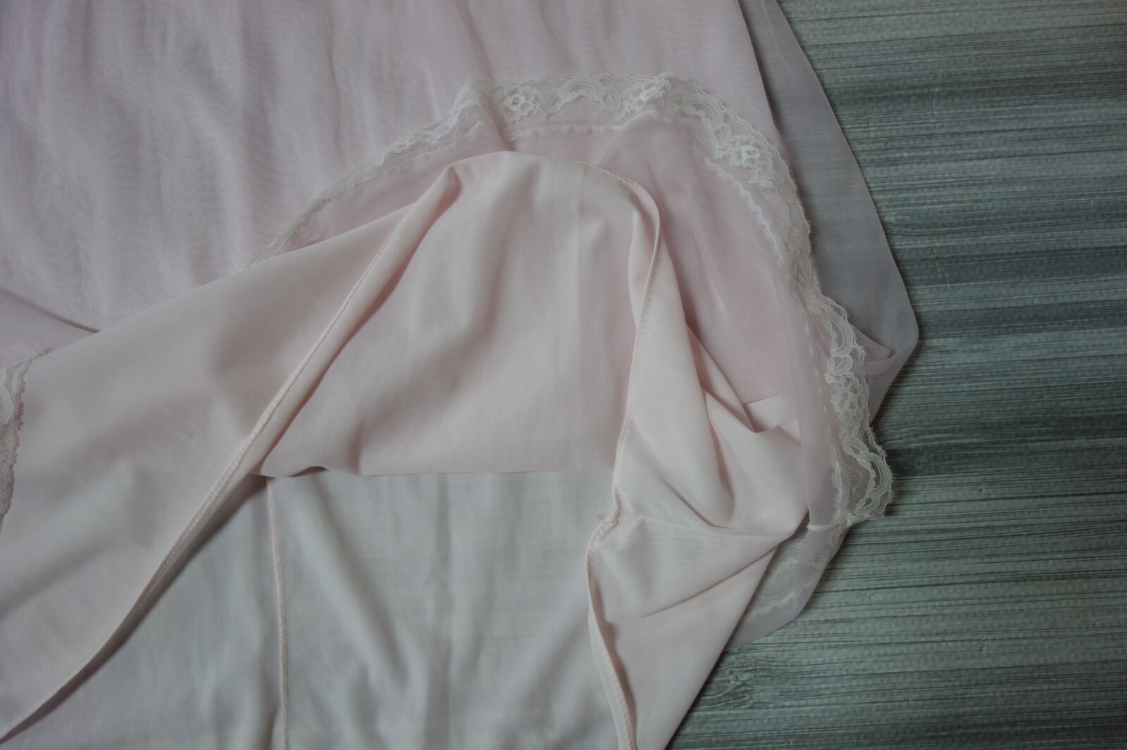 Vtg. Miss Elaine Nightgown Nightie Nylon with Chiffon Layer Size Small Pink