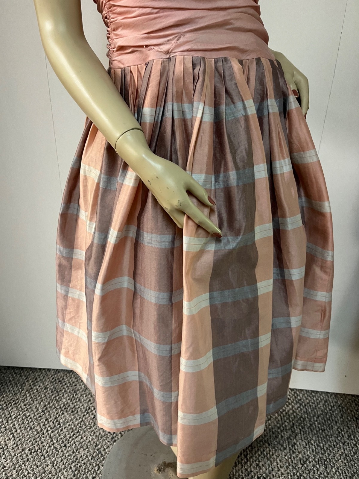 Vintage 1950 Plaid Back Zipper Cummerbund Crinoline Cocktail Party Dress Bust 33