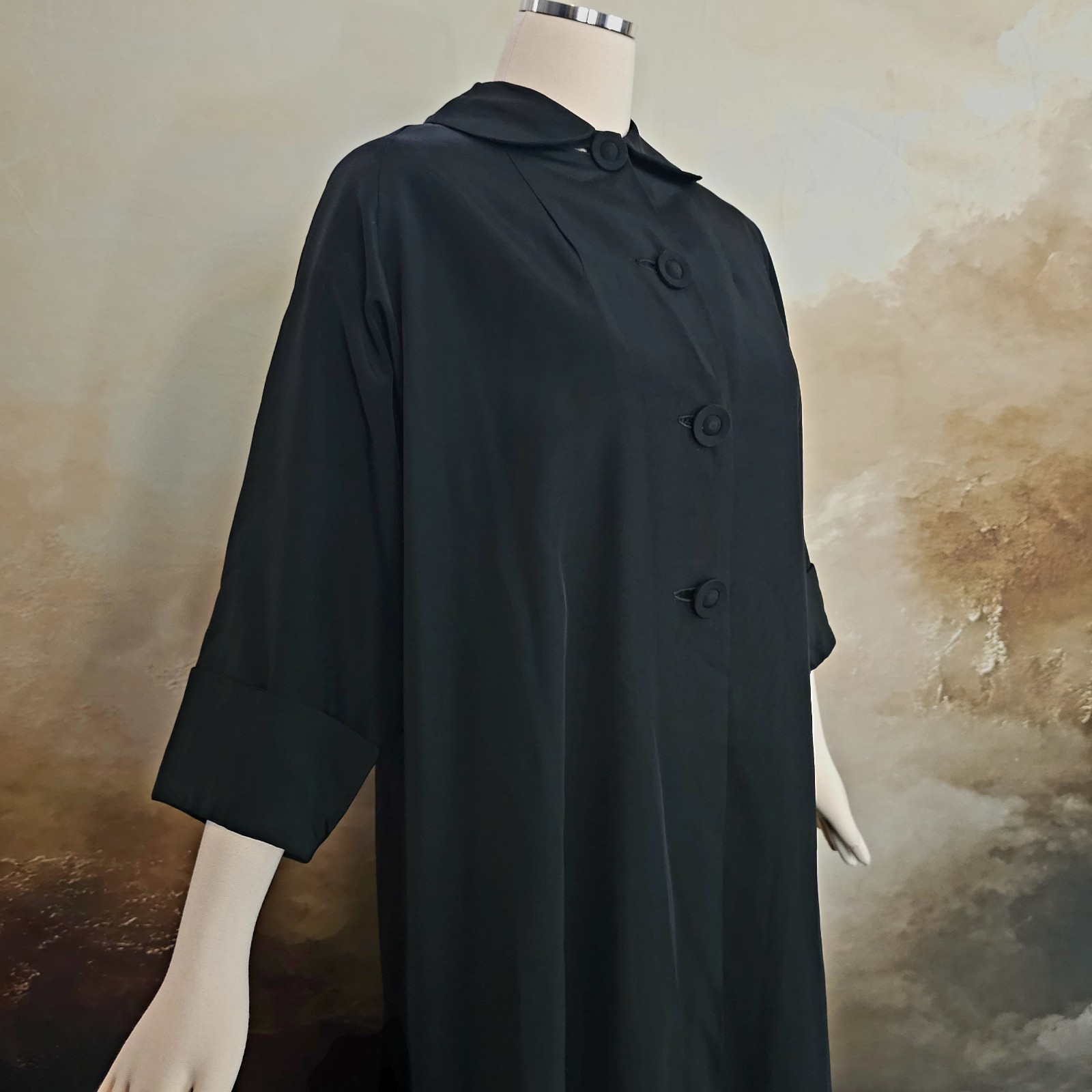 Vintage 1950s Coat Jacket Swing Coat Lightweight Black Half Sleeve Buttons Pinup