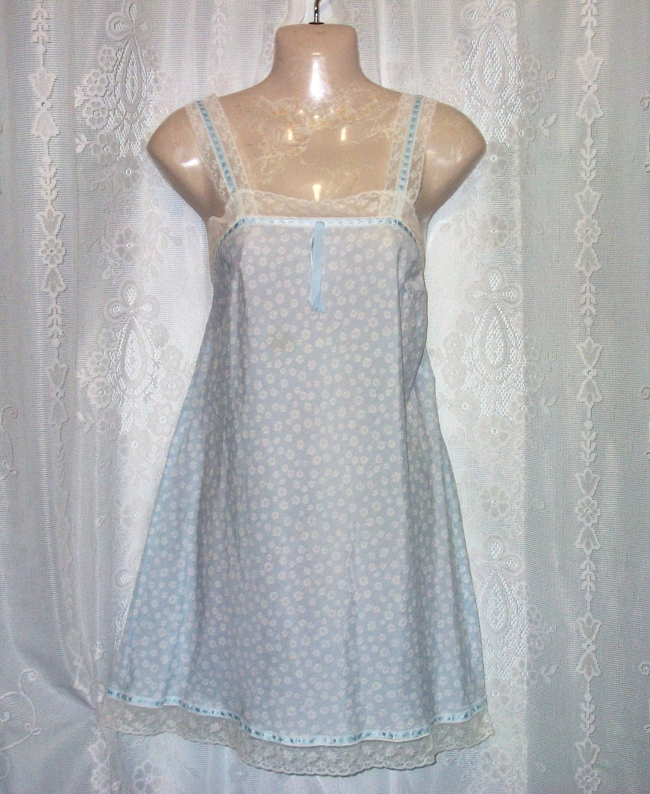 Sm. »Barbizon » Lt.weight soft cotton,blue/white,vintage babydoll nightgown,nighti