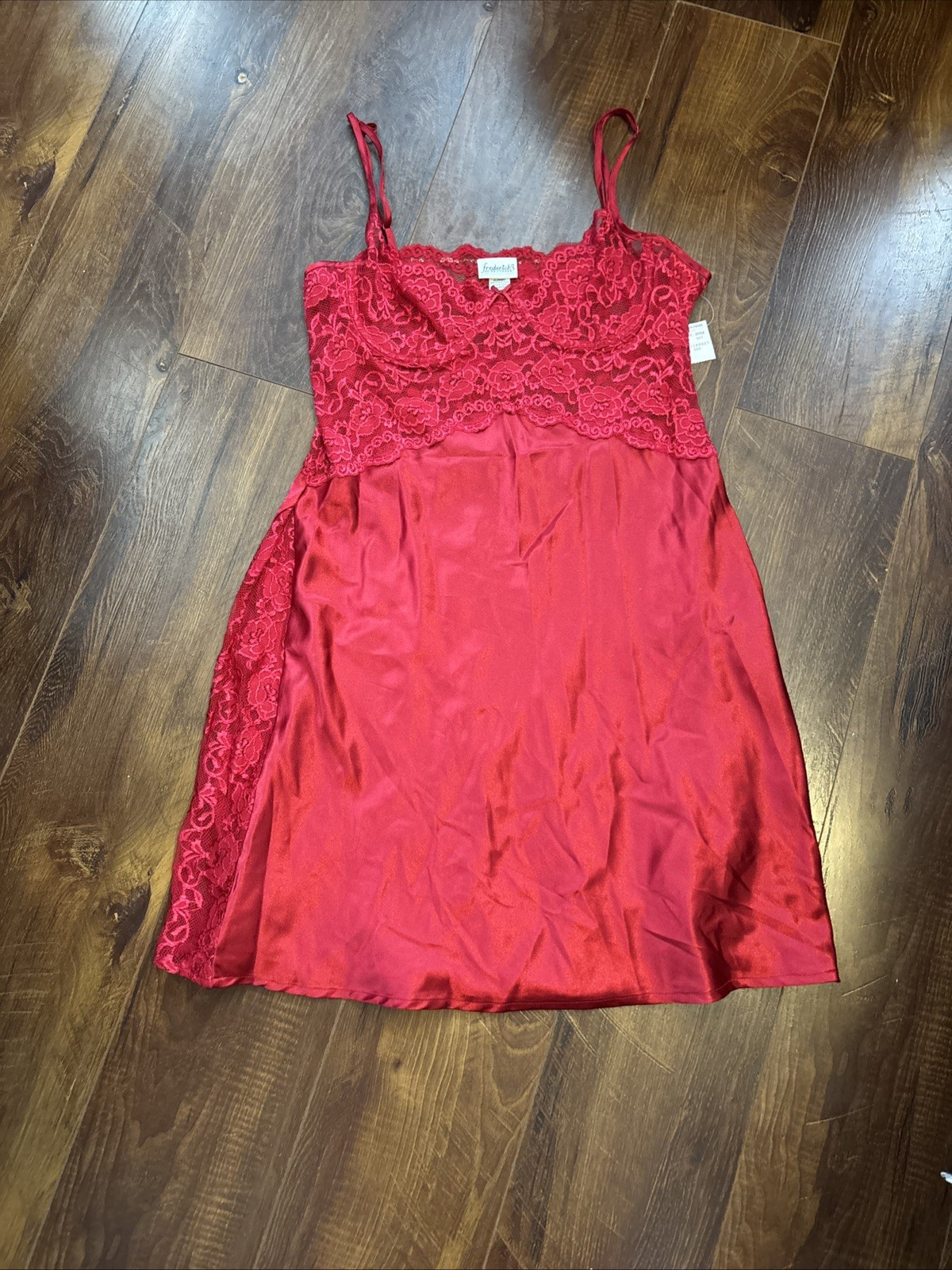 Seduction Fredrick&rsquo;s Of Hollywood Lace- Bodice & Trim Underwire Chemise