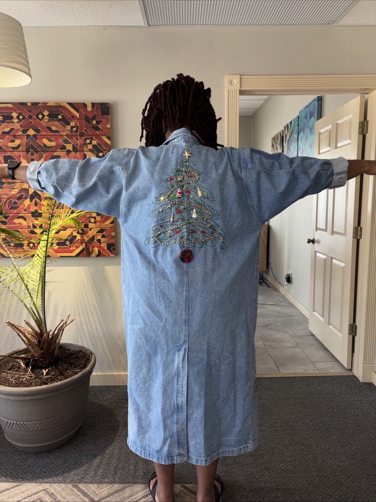 Vtg Christmas Duster by Treasures Denim Jacket Embroidered Tree Coat M/L 90s