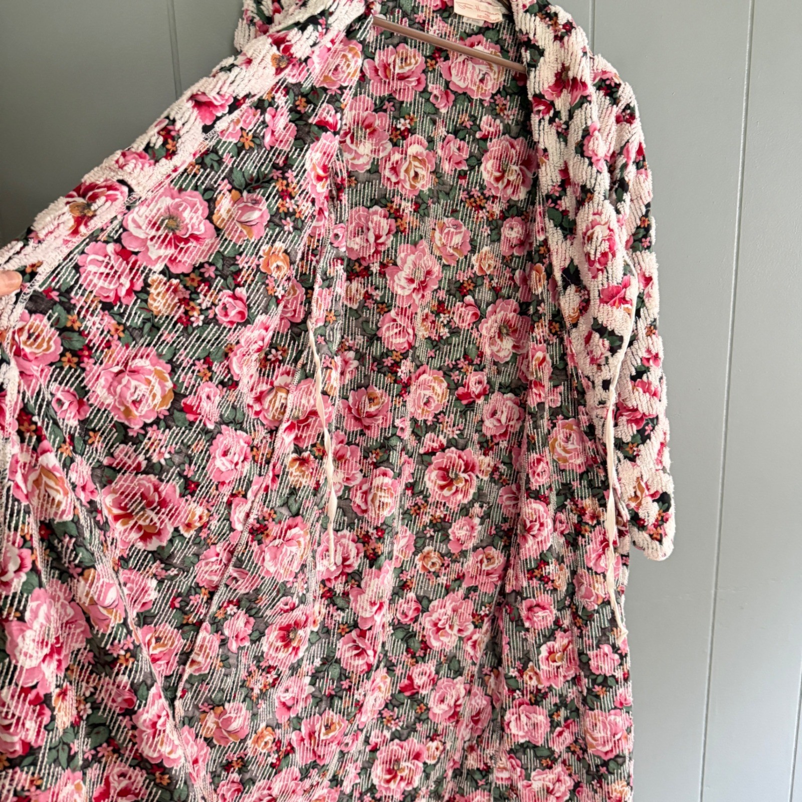 Vtg Stan Herman Herbcraft Chenille Floral Robe Housecoat Pink Rose Cottagecore