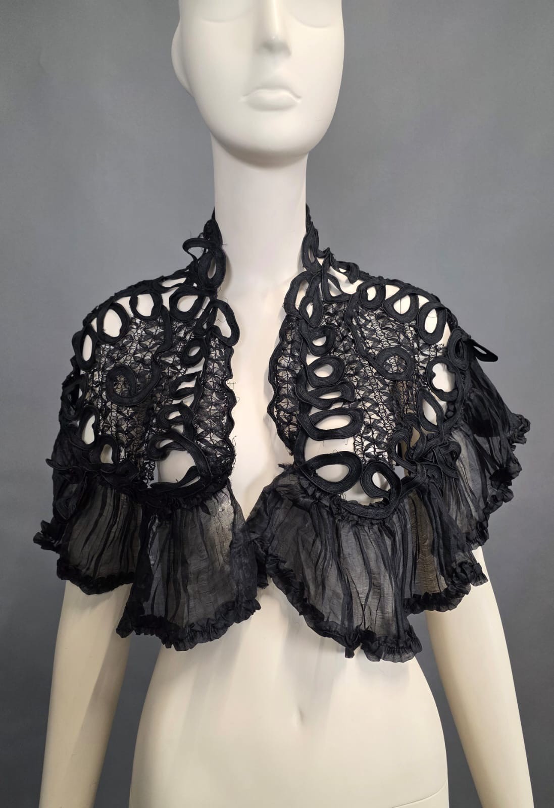 GOTHIC VICTORIAN 19TH C HAND MADE TAPE LACE CAPE FOR DRESS W SILK VOILE RUFFLE